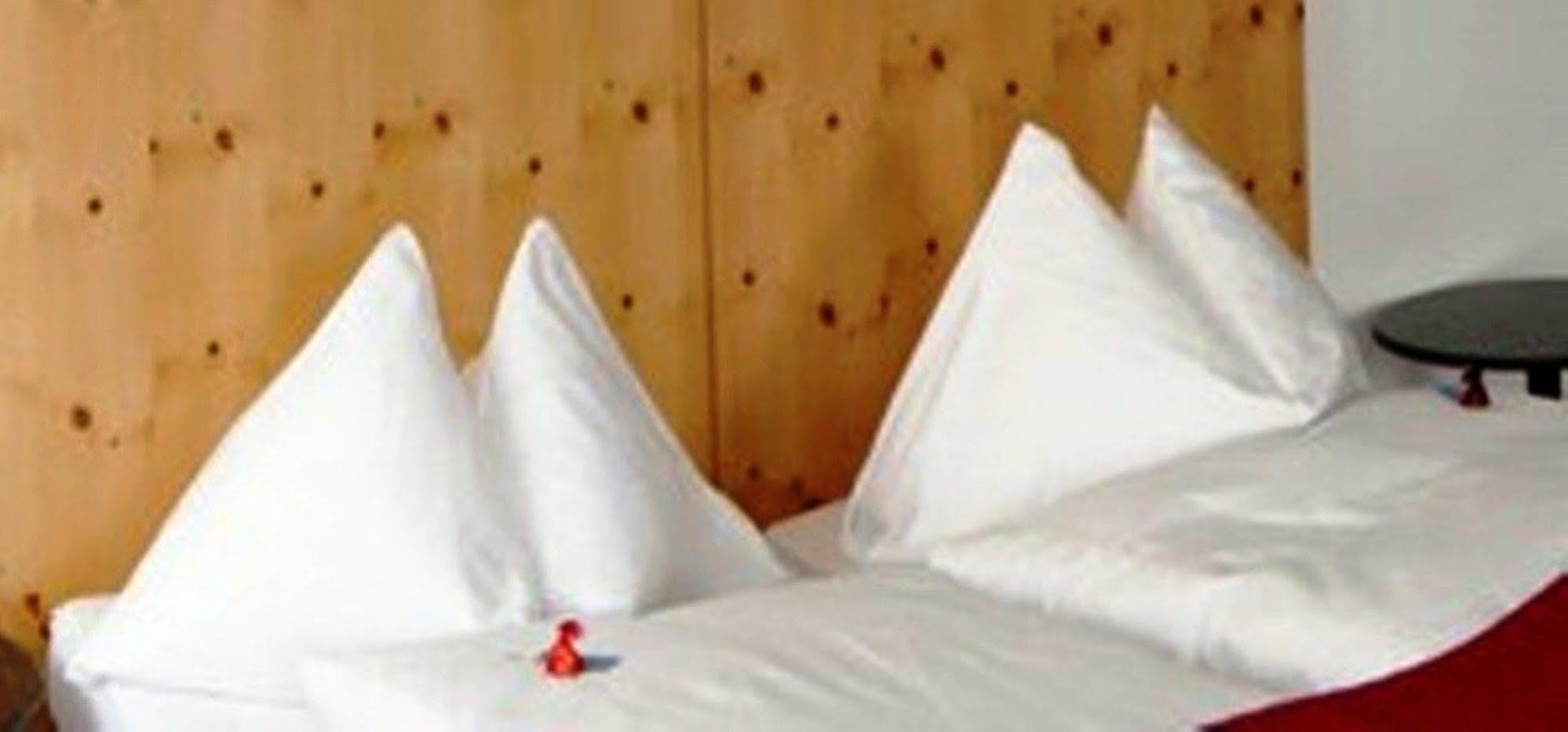 Hotel The Excelsior Ostfluegel Arosa Exterior foto