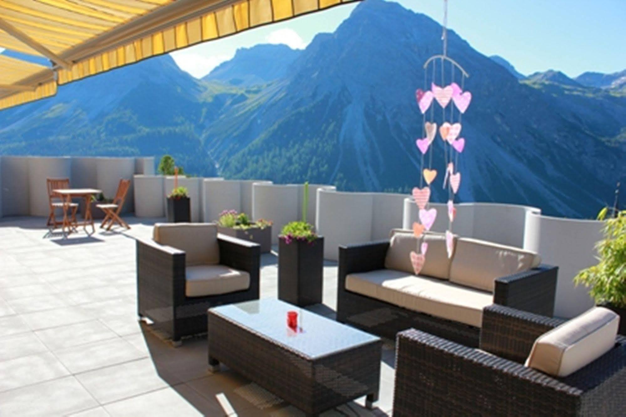 Hotel The Excelsior Ostfluegel Arosa Exterior foto